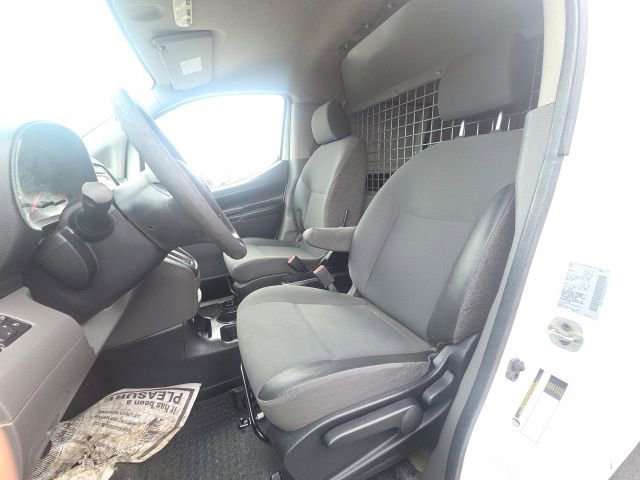 Used 2017 Nissan NV200 SV image 19