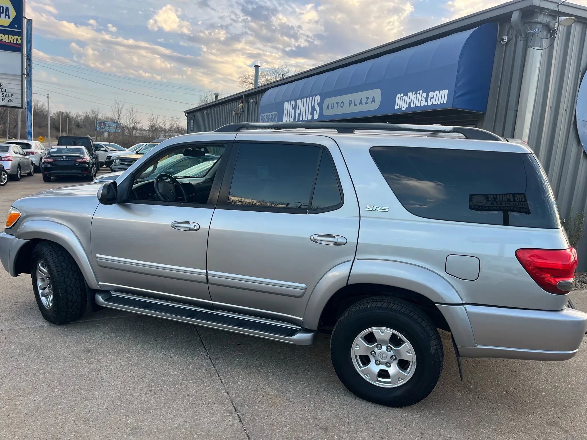 Used 2006 Toyota Sequoia SR5 RWD image 10