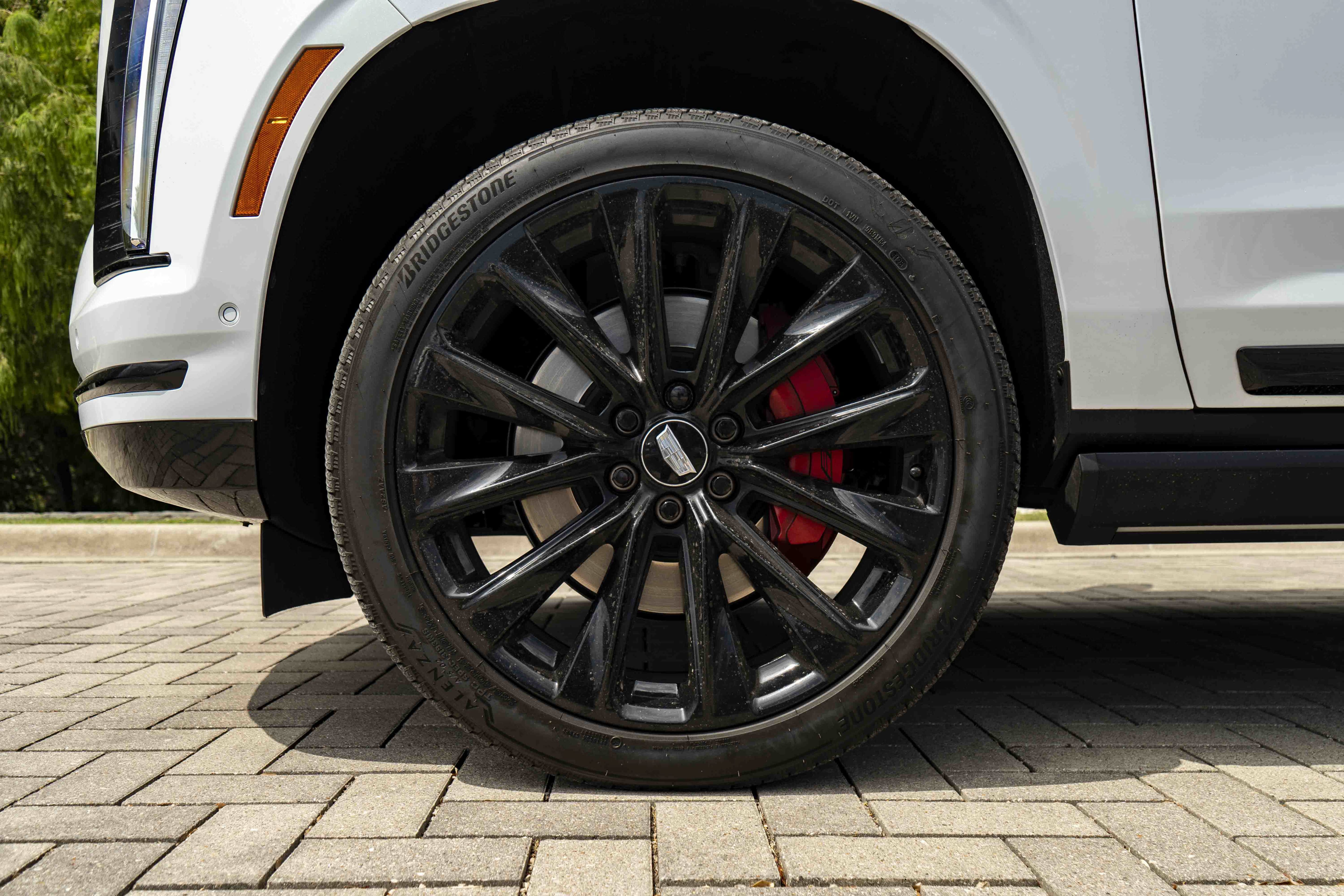 Used 2026 Cadillac Escalade Platinum Sport w/ LPO, ONYX Package AWD/4WD image 13
