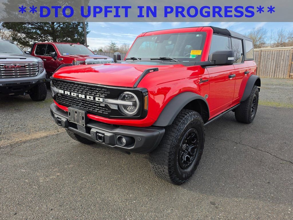 Used 2023 Ford Bronco Wildtrak image 3