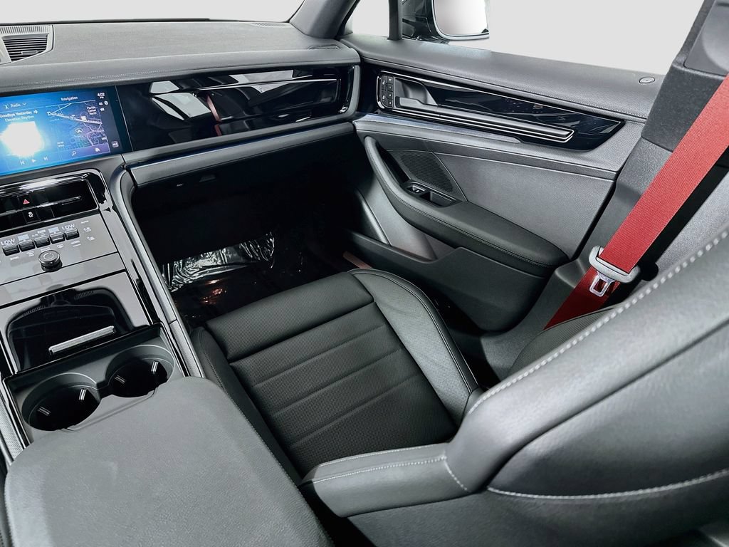 New 2026 Porsche Panamera RWD image 26