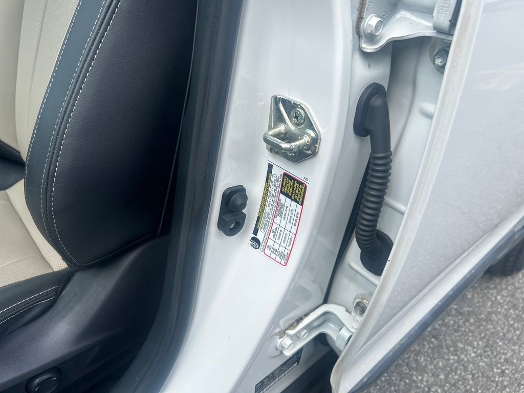 Used 2020 Subaru Outback Limited image 25