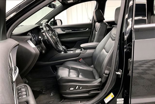 Used 2023 Cadillac XT6 Premium Luxury image 24