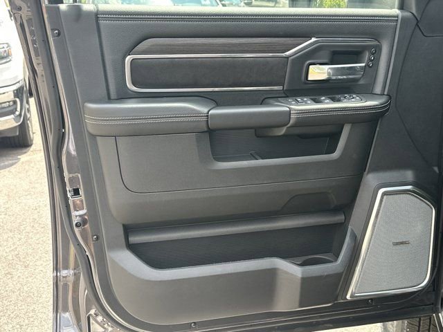 New 2026 RAM 3500 Laramie AWD/4WD image 11