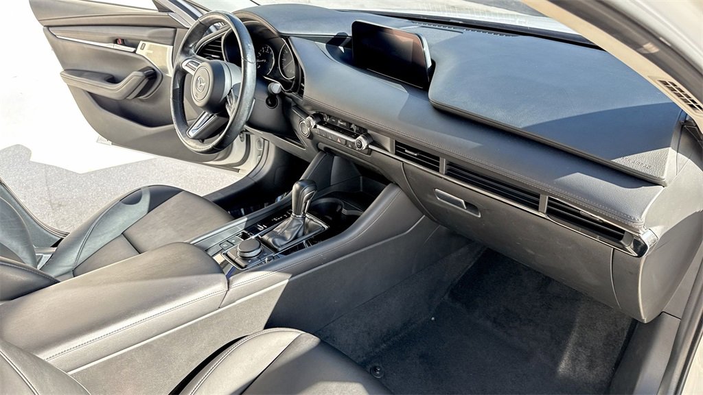 Certified 2022 MAZDA MAZDA3 s image 33