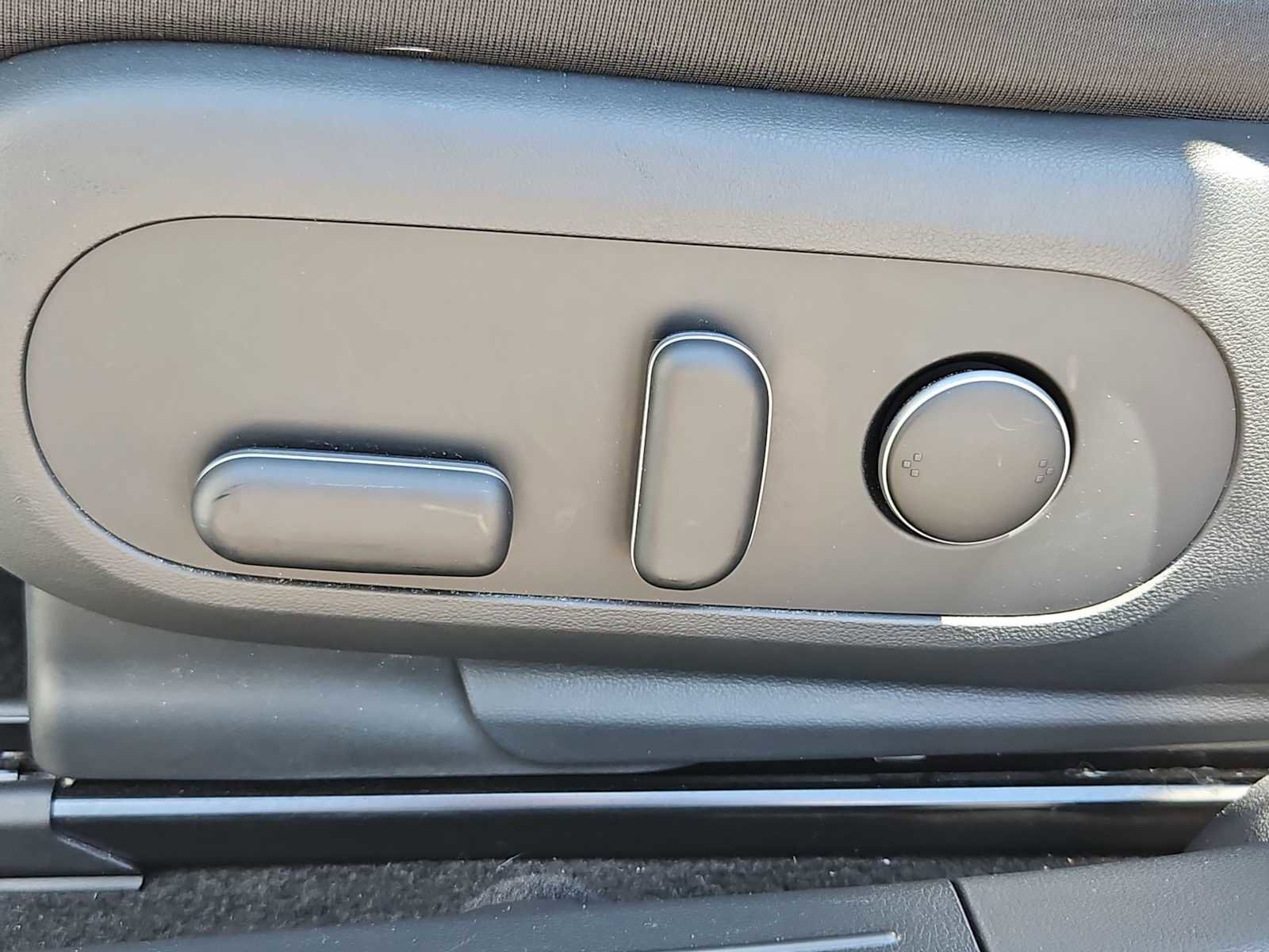 Certified 2024 Hyundai Ioniq 5 SEL image 17