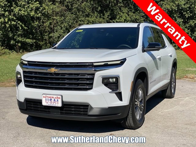 New 2026 Chevrolet Traverse LT w/ Driver Confidence Package image 3