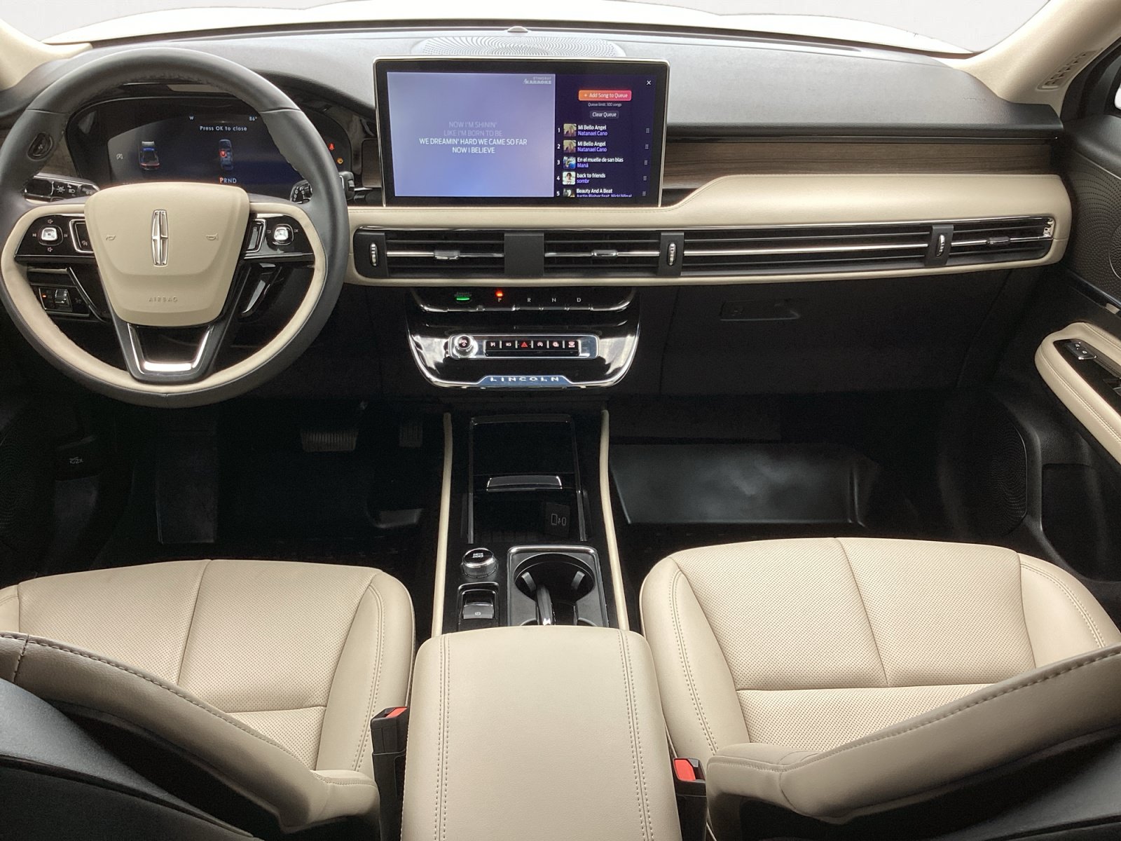 Used 2026 Lincoln Corsair Reserve w/ Jet Appearance Package FWD image 4