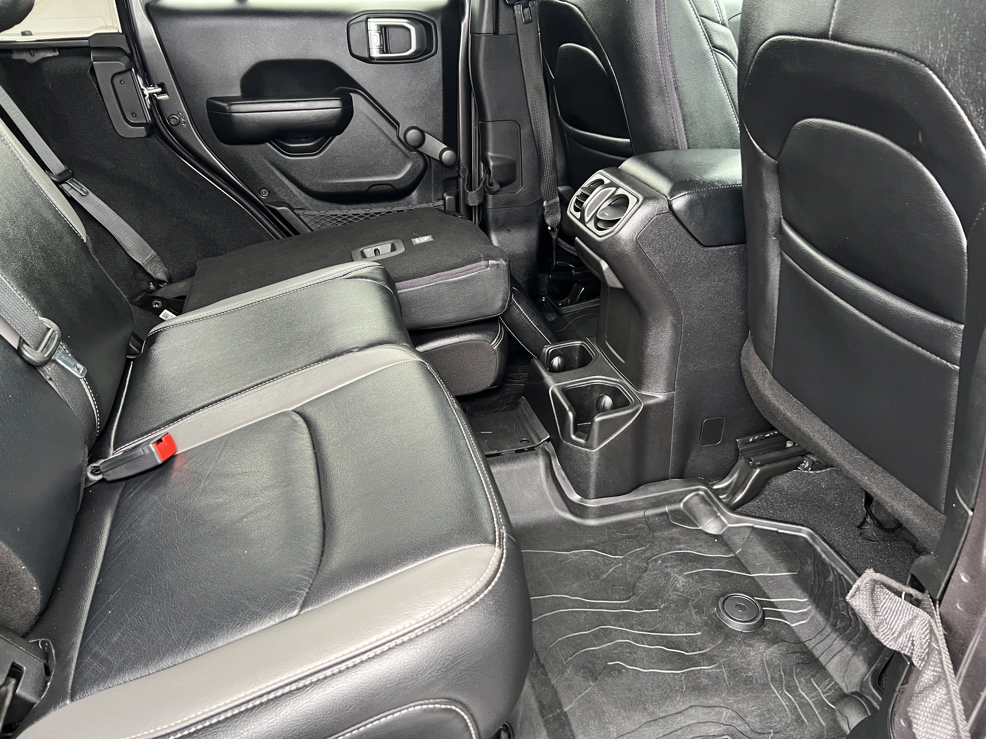 Used 2021 Jeep Wrangler Unlimited Sport AWD/4WD image 20