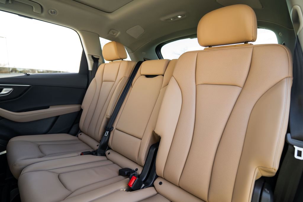 Used 2025 Audi Q7 2.0T Premium Plus w/ Premium Plus Package image 30