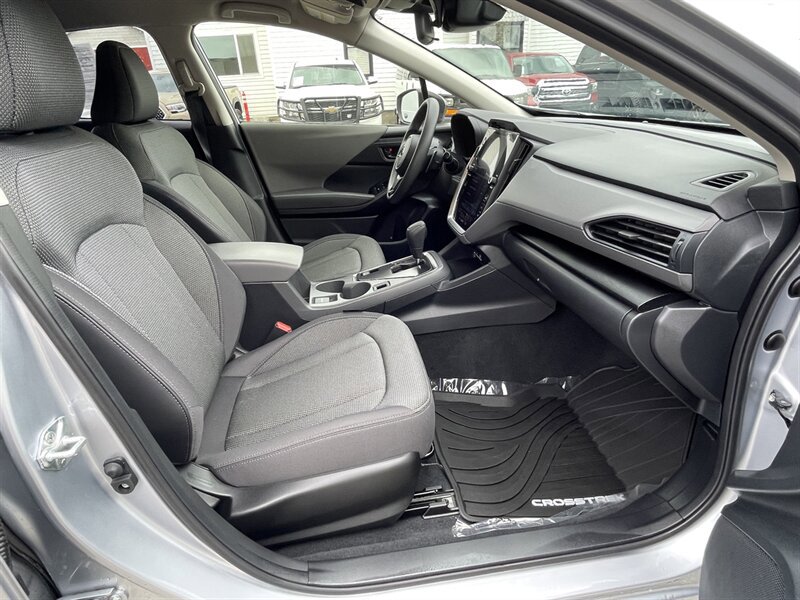 Used 2024 Subaru Crosstrek 2.0i Premium AWD/4WD image 8