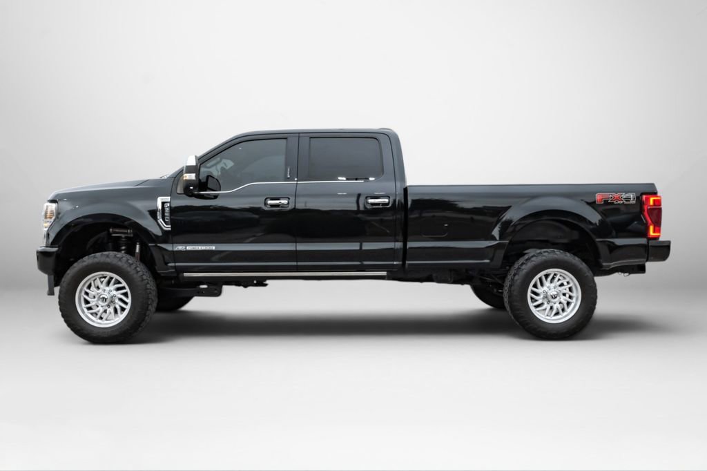 Used 2022 Ford F350 Platinum w/ FX4 Off-Road Package AWD/4WD image 9