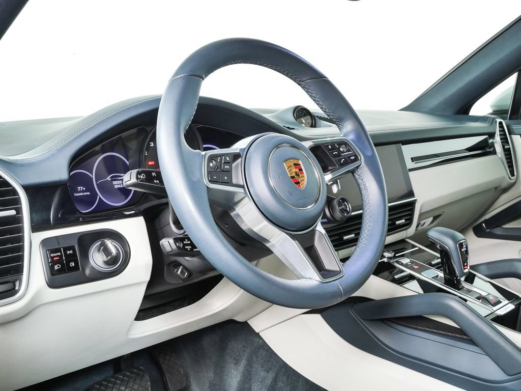 Certified 2021 Porsche Cayenne Coupe AWD/4WD image 4
