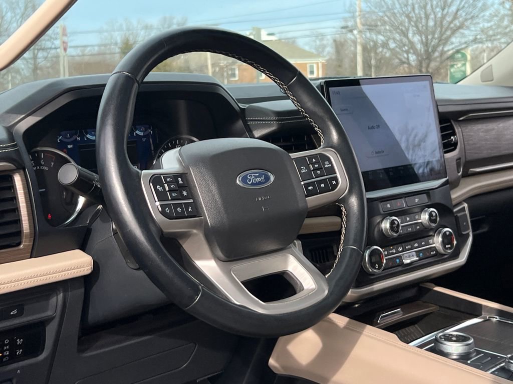 Used 2024 Ford Expedition Limited image 20