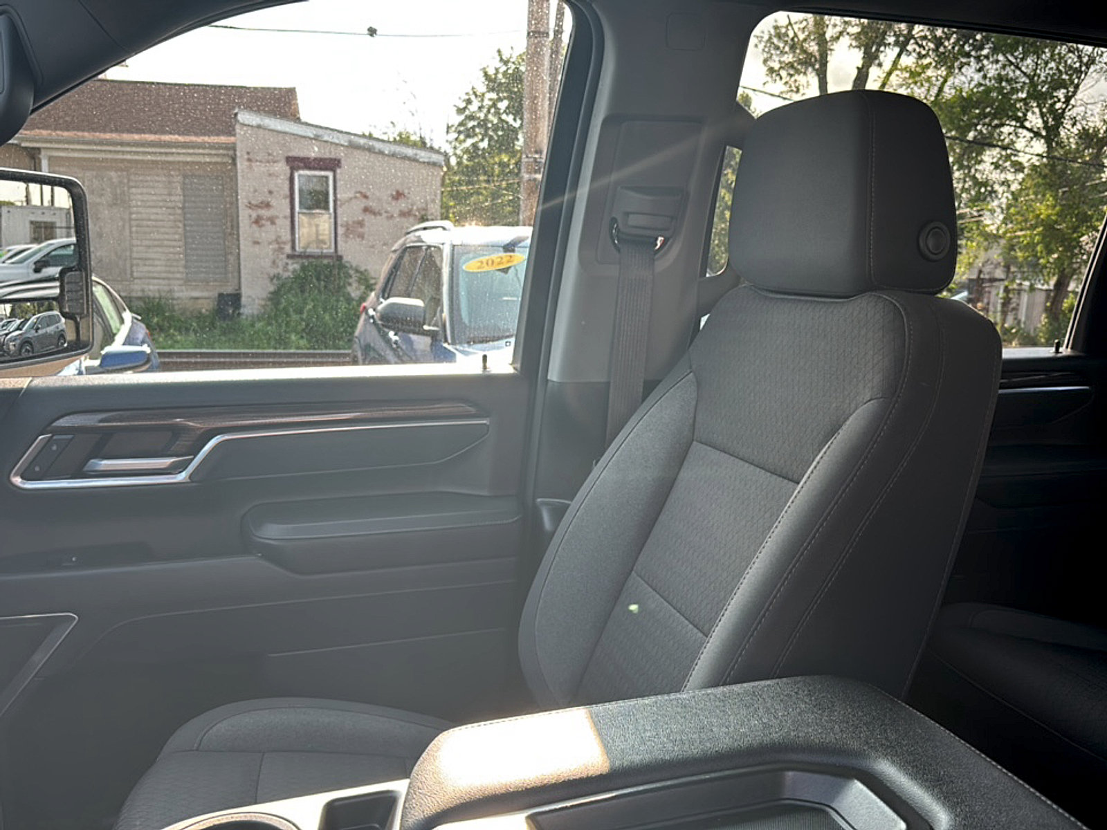 Used 2025 Chevrolet Silverado 2500 LT w/ Convenience Package AWD/4WD image 8