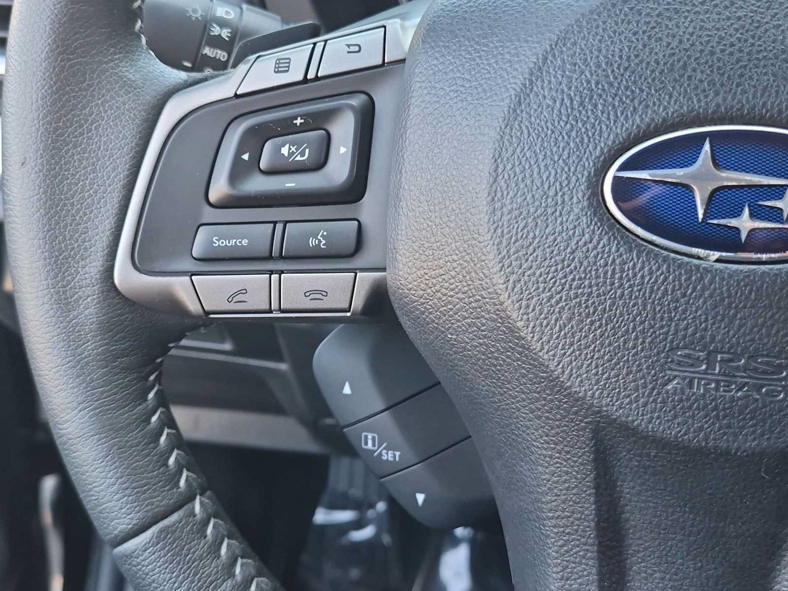 Used 2015 Subaru Crosstrek 2.0i Limited w/ Popular Package #2 AWD/4WD image 22