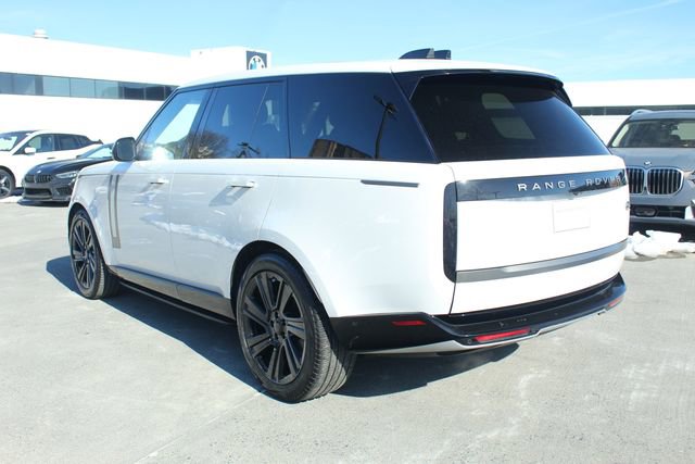 Used 2023 Land Rover Range Rover SE image 6