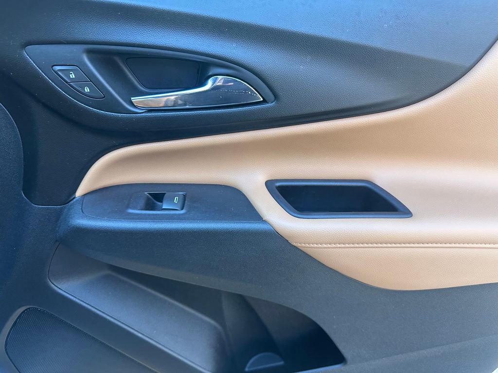 Used 2018 Chevrolet Equinox Premier image 37