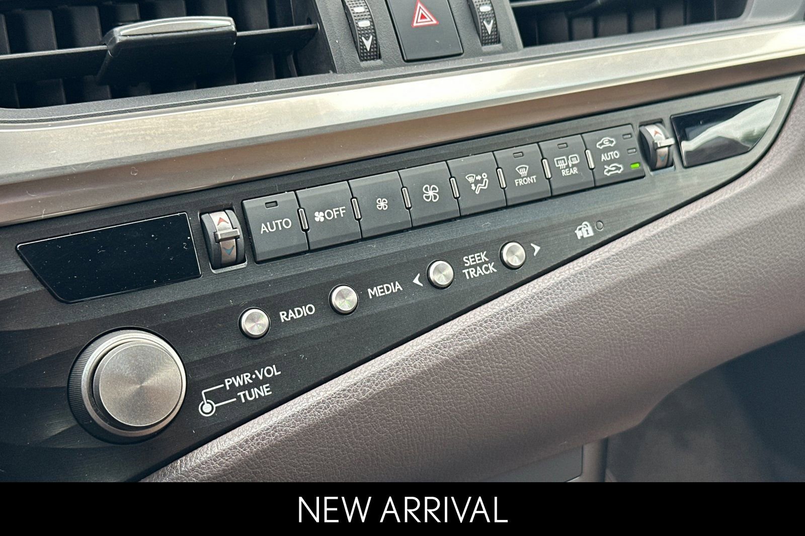 Certified 2021 Lexus ES 300h image 23