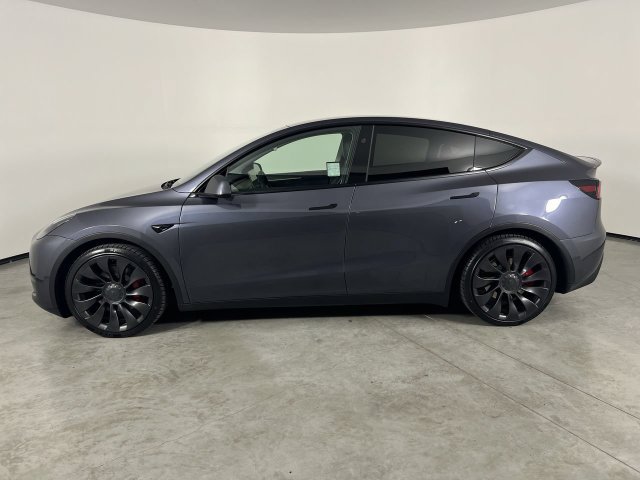 Used 2023 Tesla Model Y Performance AWD/4WD image 2