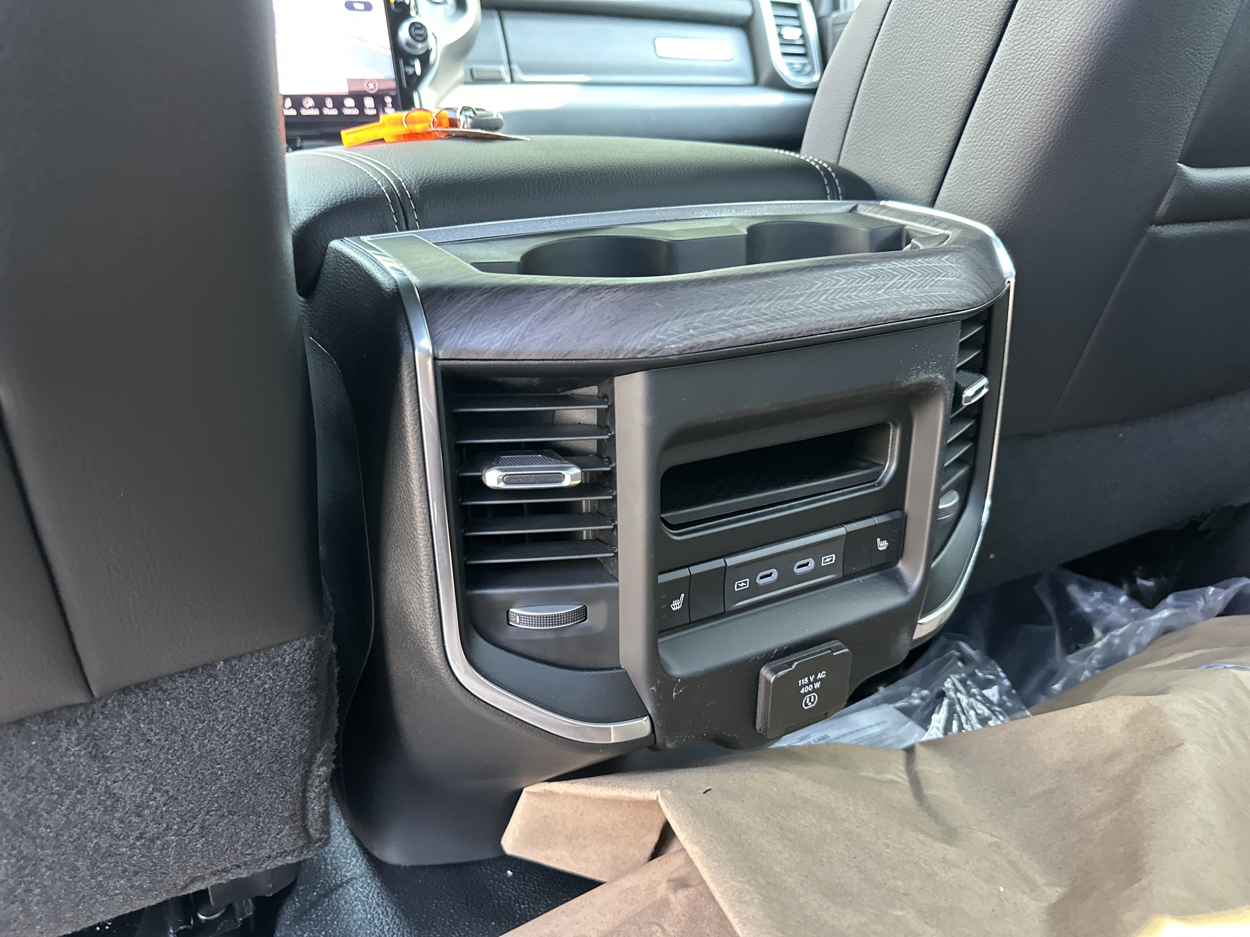 New 2027 RAM 4500 4x4 Crew Cab DRW w/ Laramie Trim Package image 34
