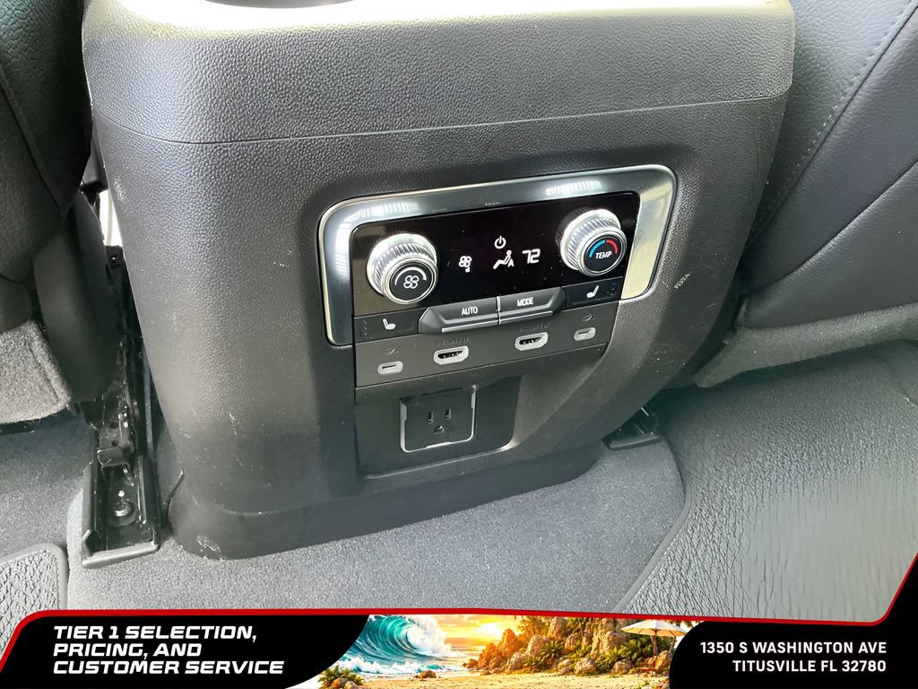 Certified 2023 GMC Yukon Denali w/ Denali Reserve Package AWD/4WD image 33