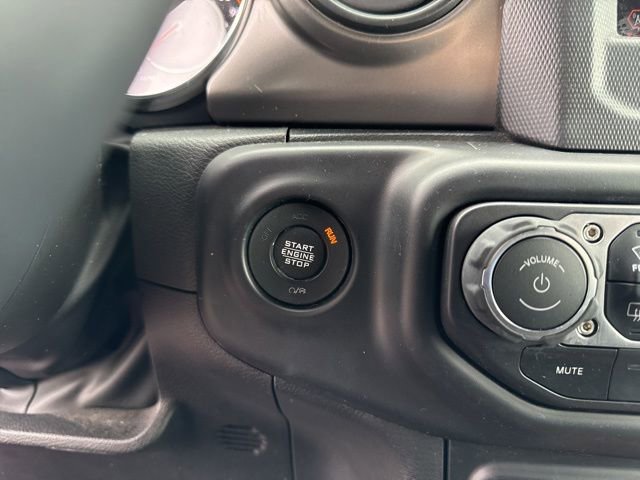 Used 2022 Jeep Wrangler Willys AWD/4WD image 25