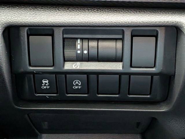 Used 2021 Subaru Crosstrek 2.0i Premium image 18