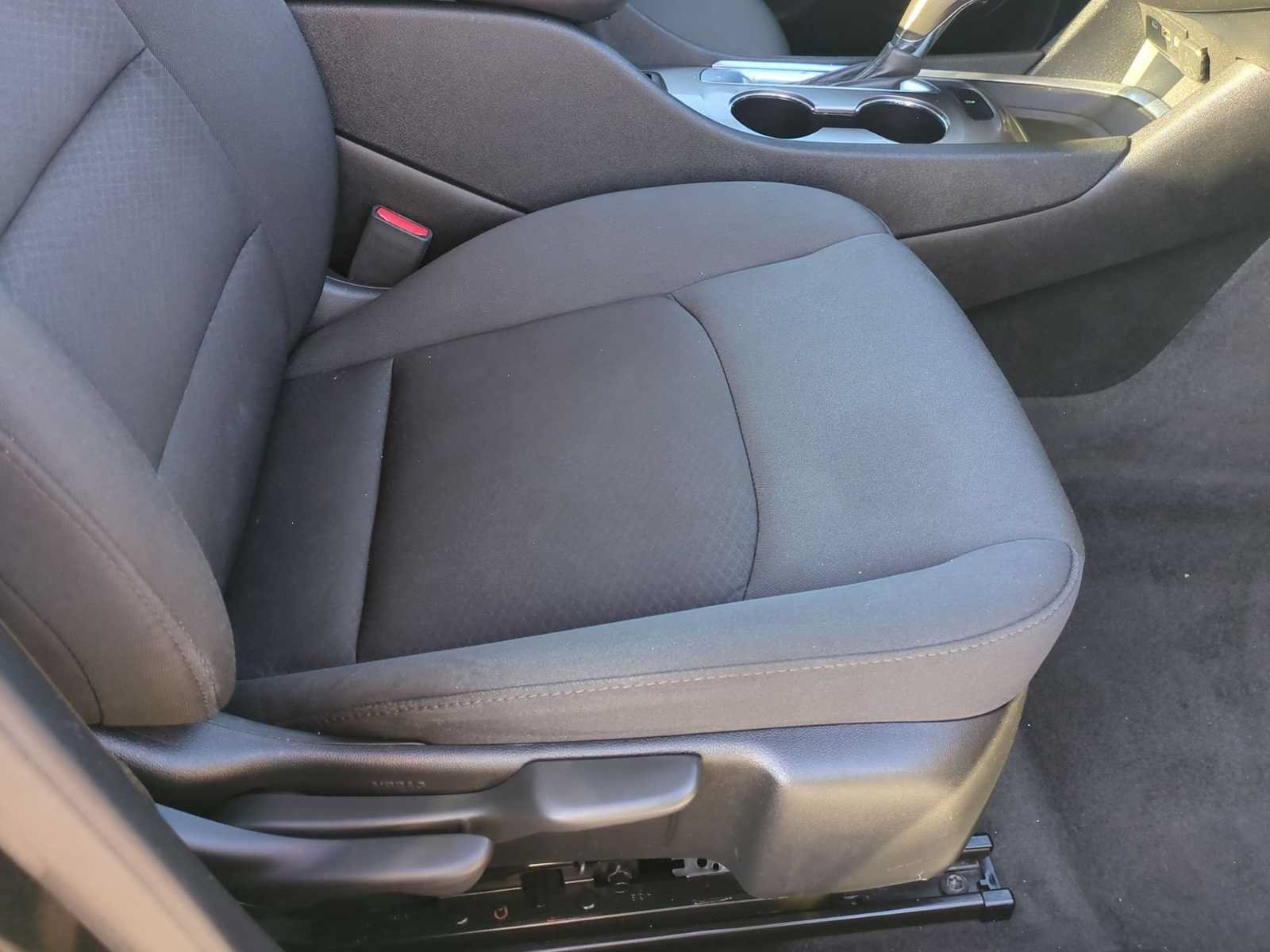 Used 2020 Chevrolet Malibu LT FWD image 27