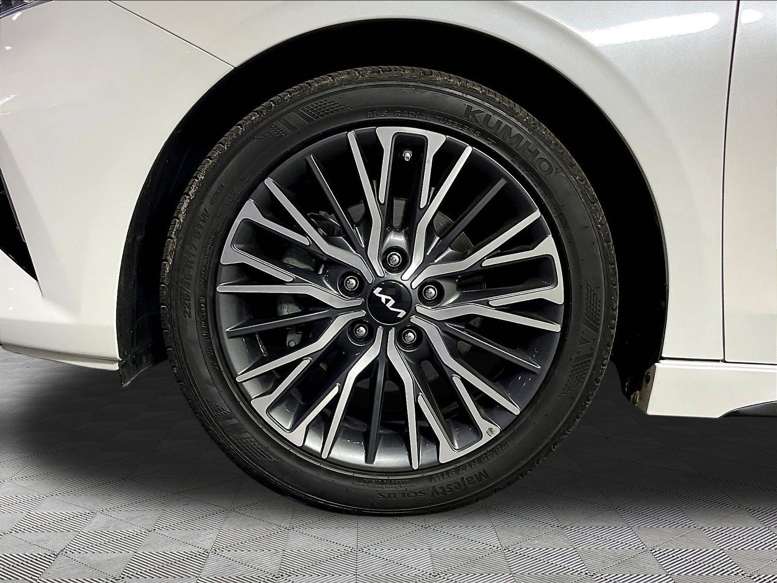 Used 2024 Kia Forte GT-Line w/ GT-Line Premium Package FWD image 33