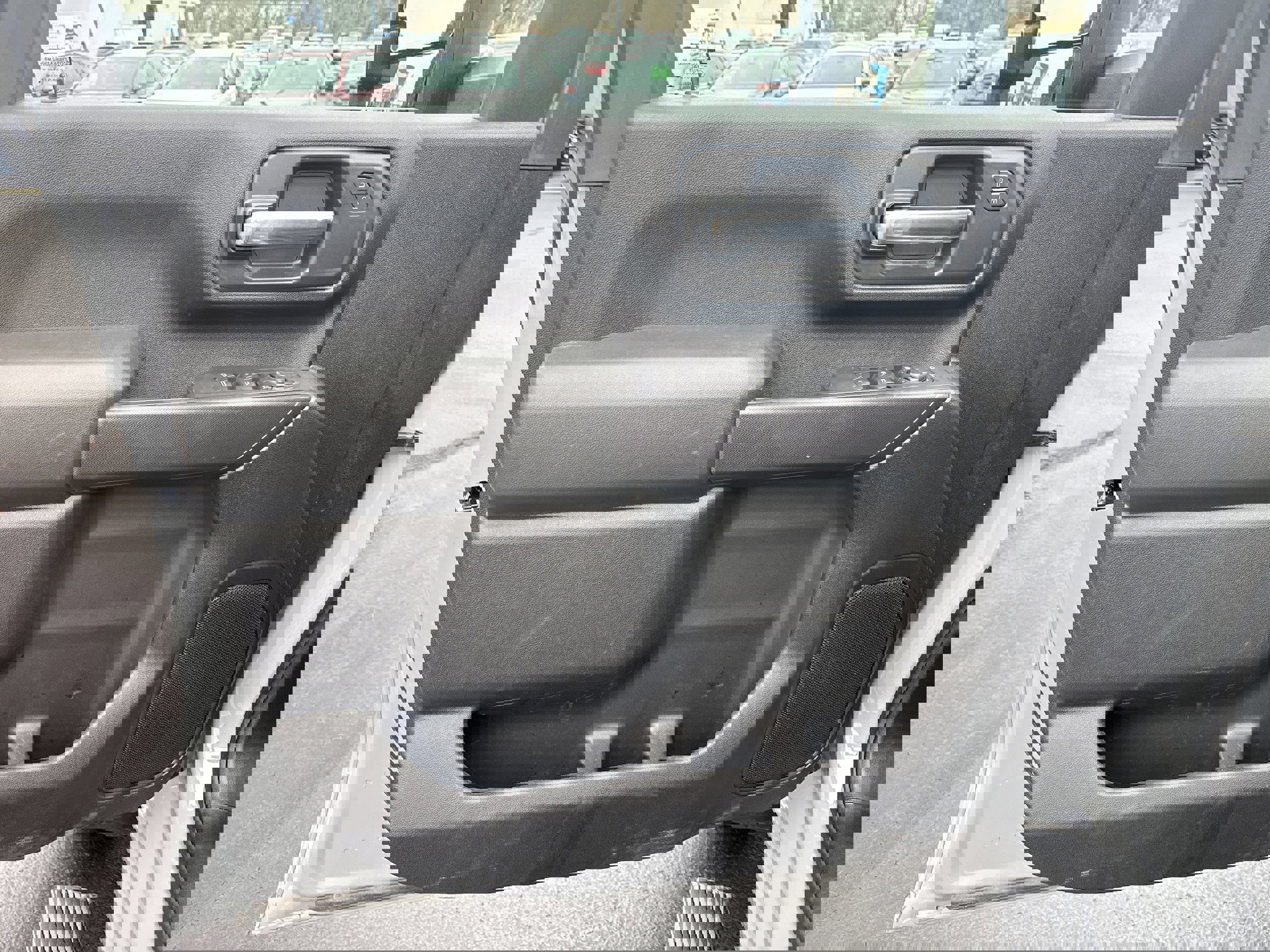 Used 2024 Chevrolet Silverado 2500 Custom w/ Custom Value Package image 8