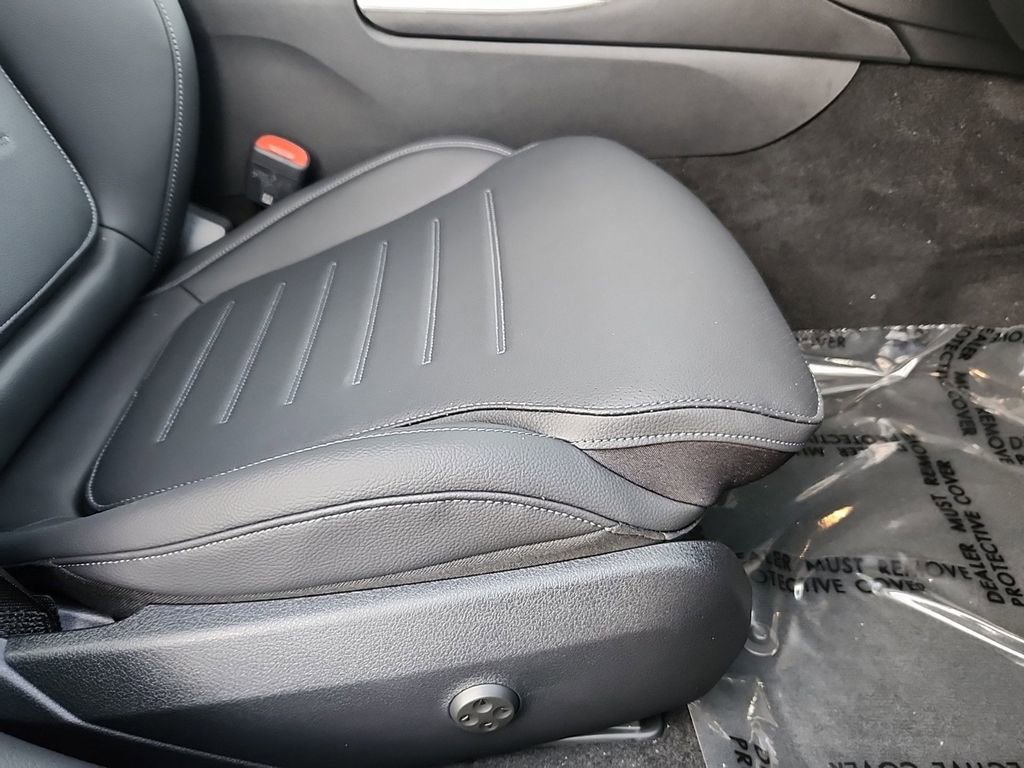 New 2024 Mercedes-Benz C 300 4MATIC Sedan image 19