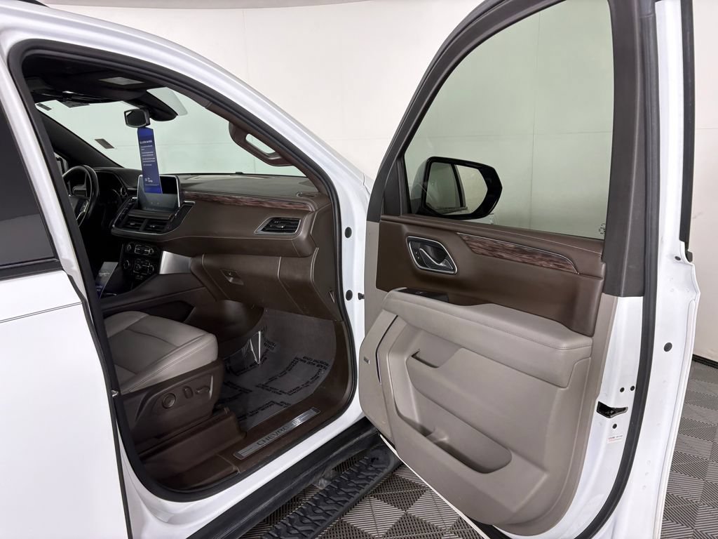 Used 2021 Chevrolet Tahoe Z71 w/ Rear Media and Nav Package AWD/4WD image 40