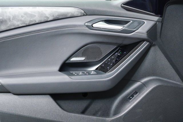 Certified 2025 Audi A6 e-tron Premium Plus w/ Premium Plus image 6