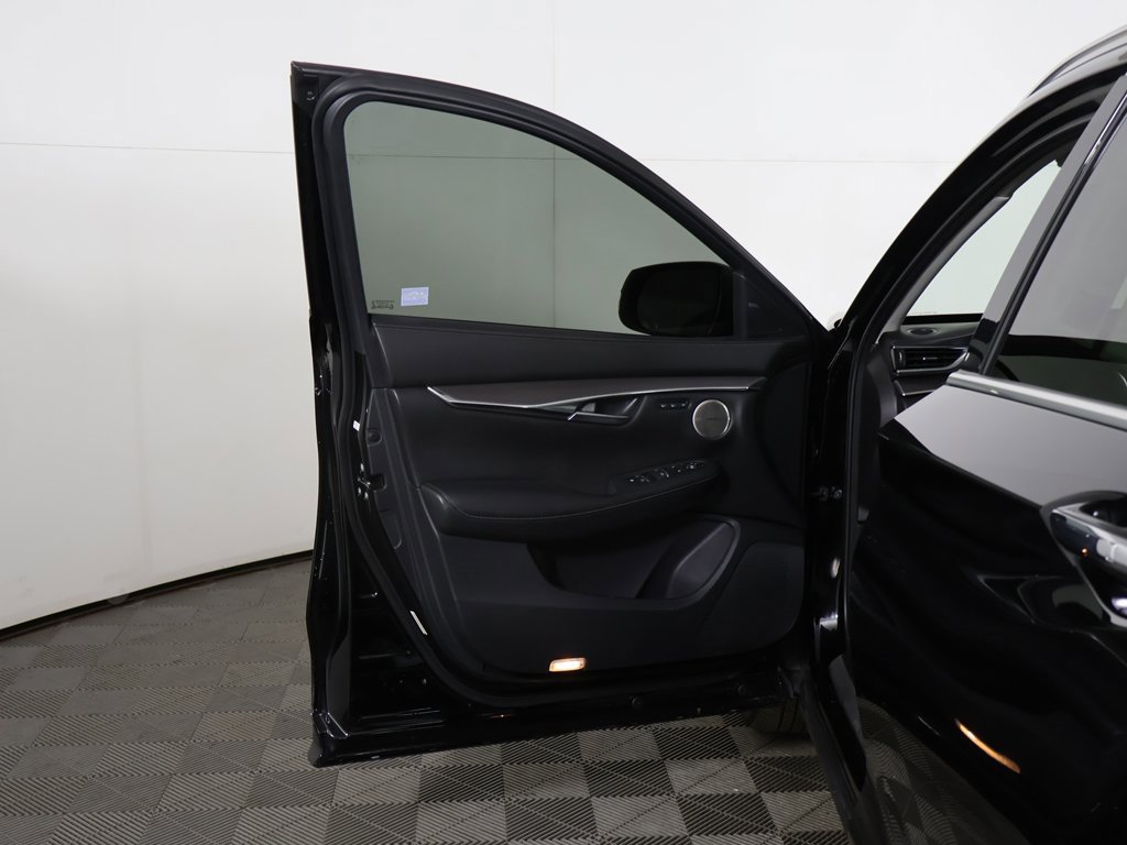 Used 2023 INFINITI QX50 Luxe image 20