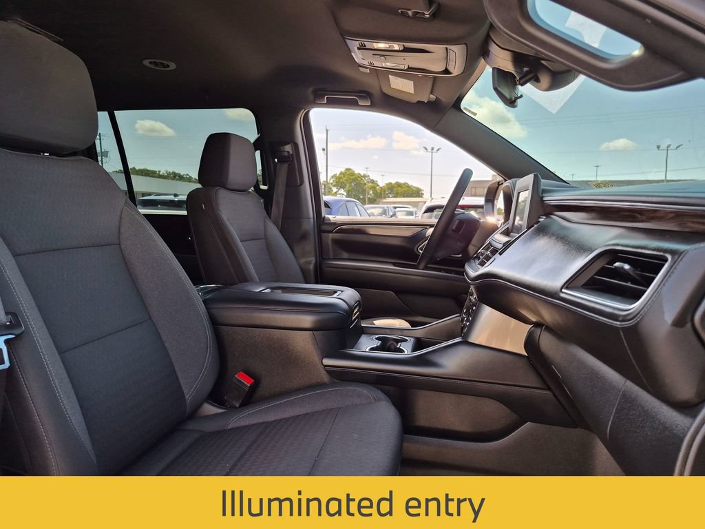 Used 2023 Chevrolet Suburban LS RWD image 30