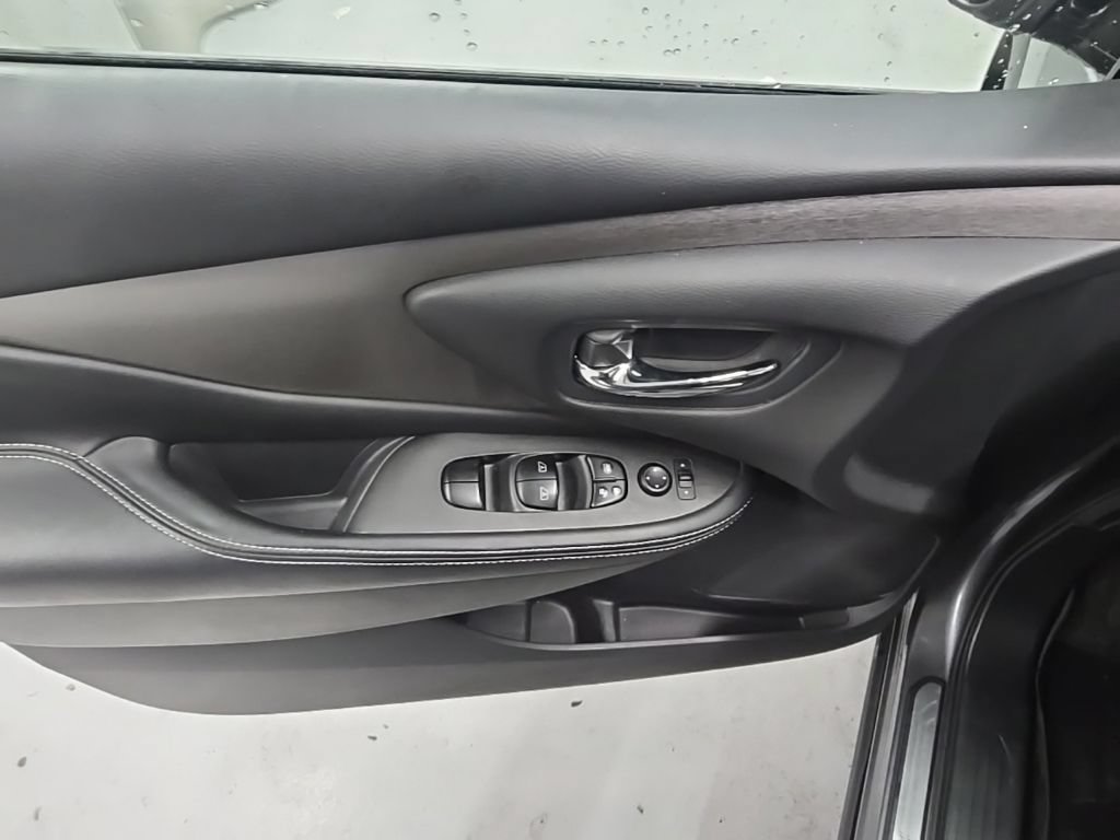 Used 2023 Nissan Murano SV w/ Cargo Package AWD/4WD image 11