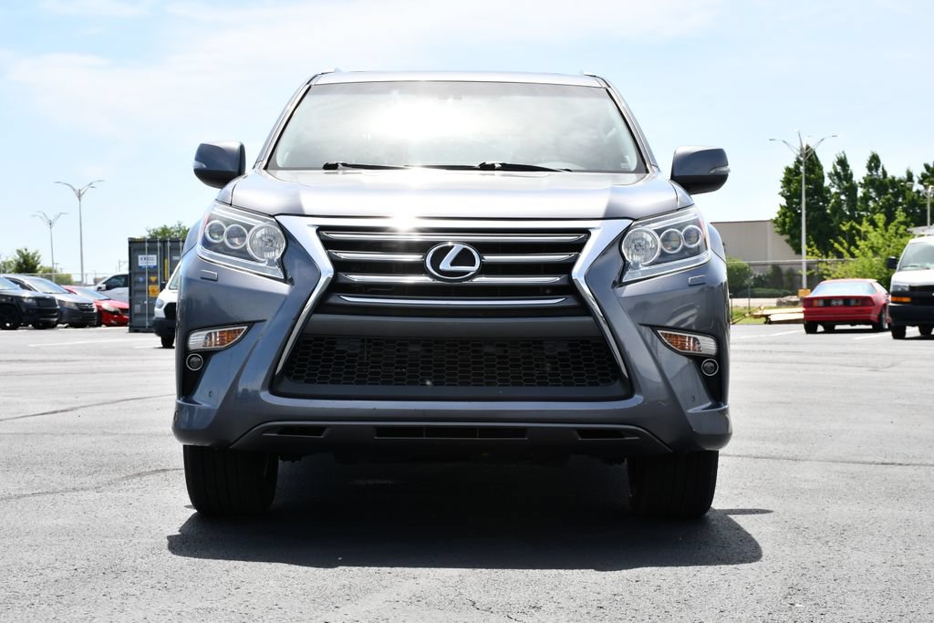 Used 2016 Lexus GX 460 w/ Premium Package AWD/4WD image 2