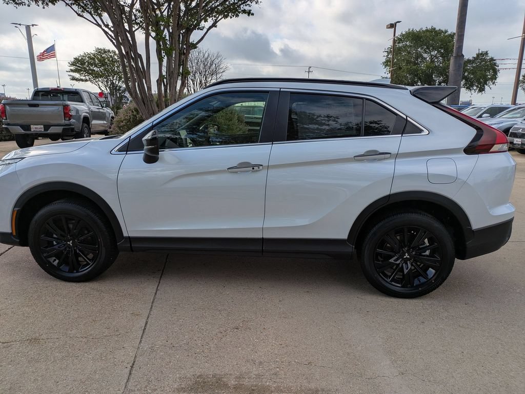 New 2025 Mitsubishi Eclipse Cross AWD image 2