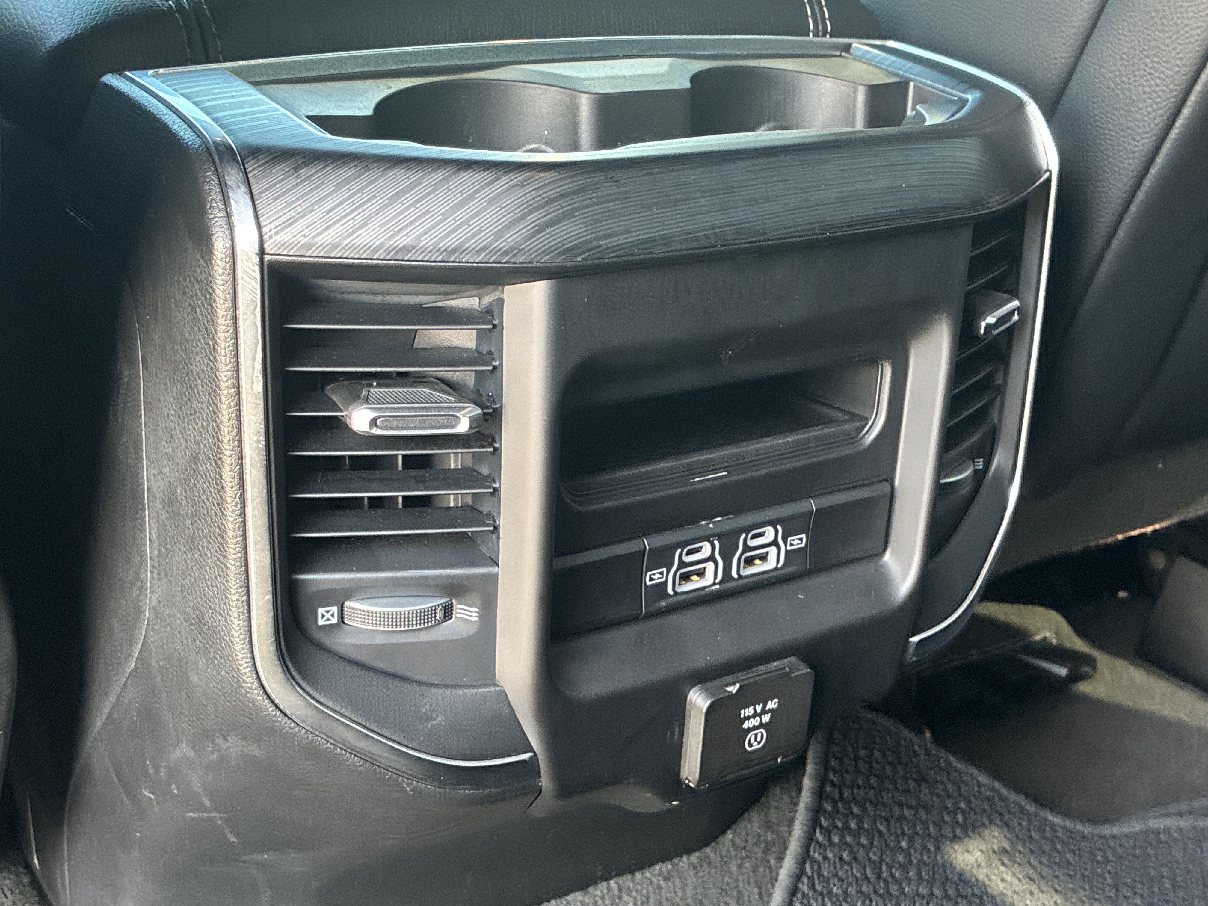 Used 2023 RAM 1500 Laramie AWD/4WD image 31