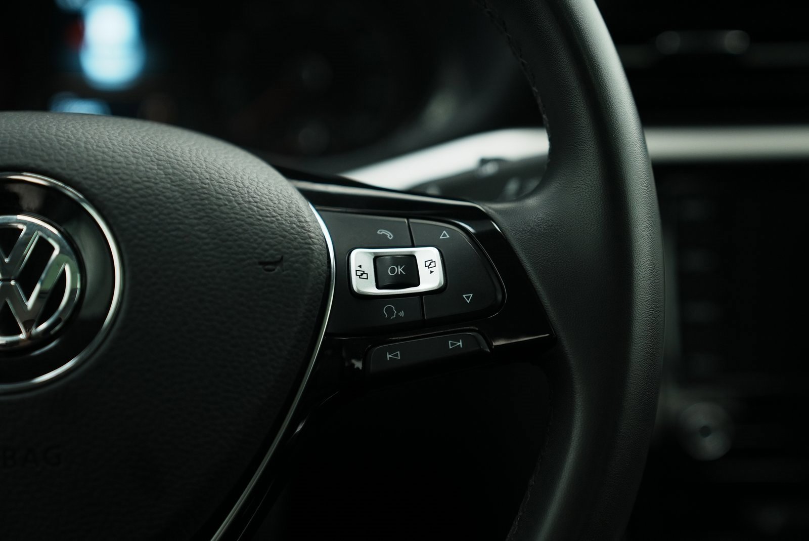 Used 2022 Volkswagen Passat 2.0T SE image 29