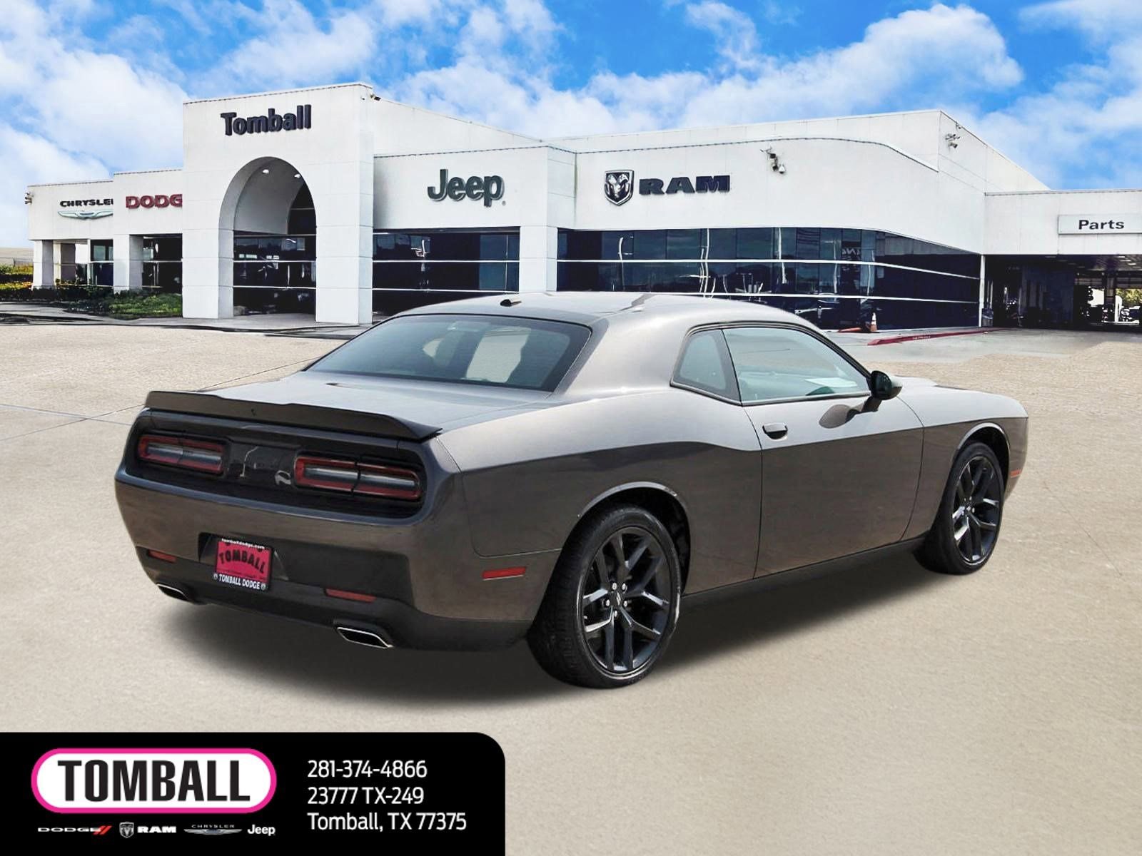 Used 2023 Dodge Challenger SXT w/ Blacktop Package image 7
