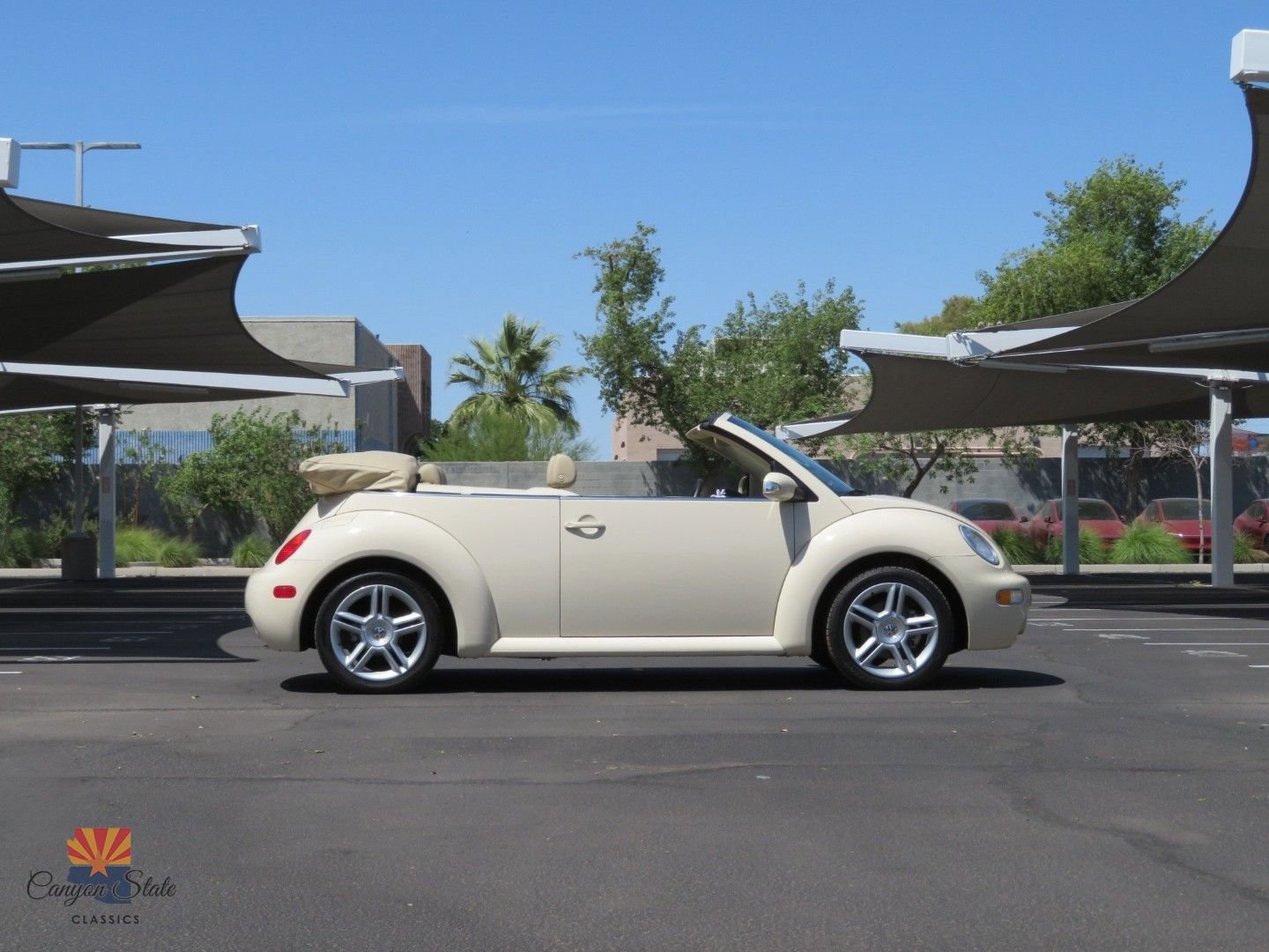 Used 2004 Volkswagen Beetle GLS FWD image 4