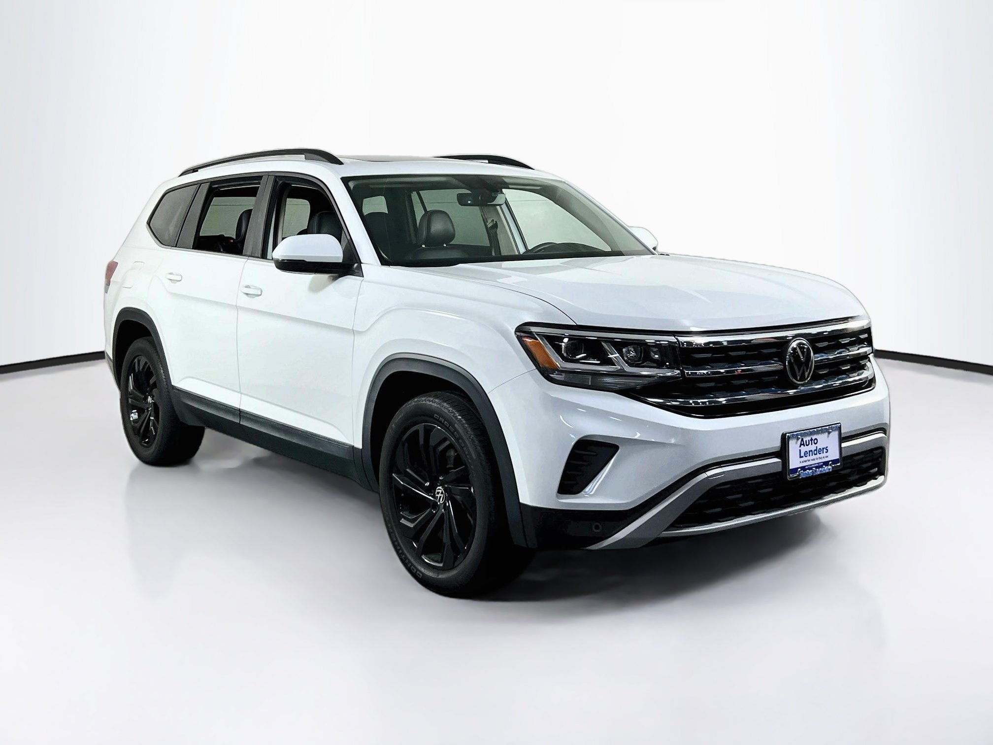 Used 2022 Volkswagen Atlas SE w/ Panoramic Sunroof Package AWD/4WD image 3