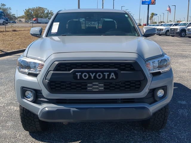 Used 2020 Toyota Tacoma TRD Off-Road w/ TRD Premium Off Road Package image 3