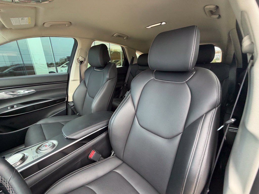 Used 2023 Genesis GV70 2.5T AWD/4WD image 17