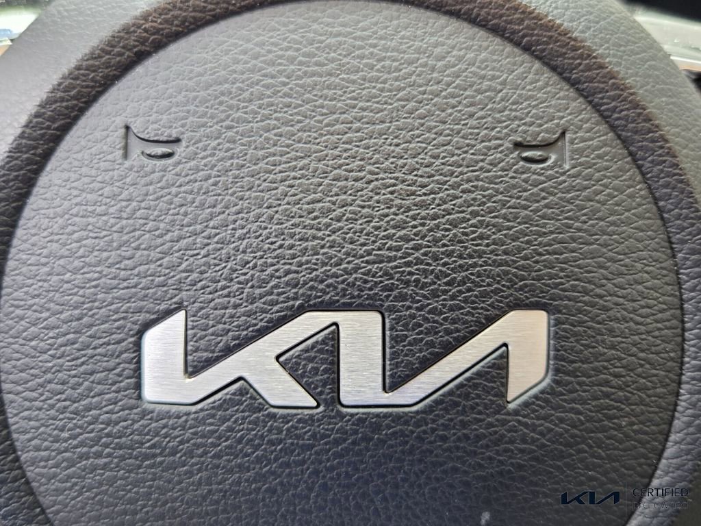 Certified 2023 Kia Forte LXS w/ LXS Technology Package FWD image 29