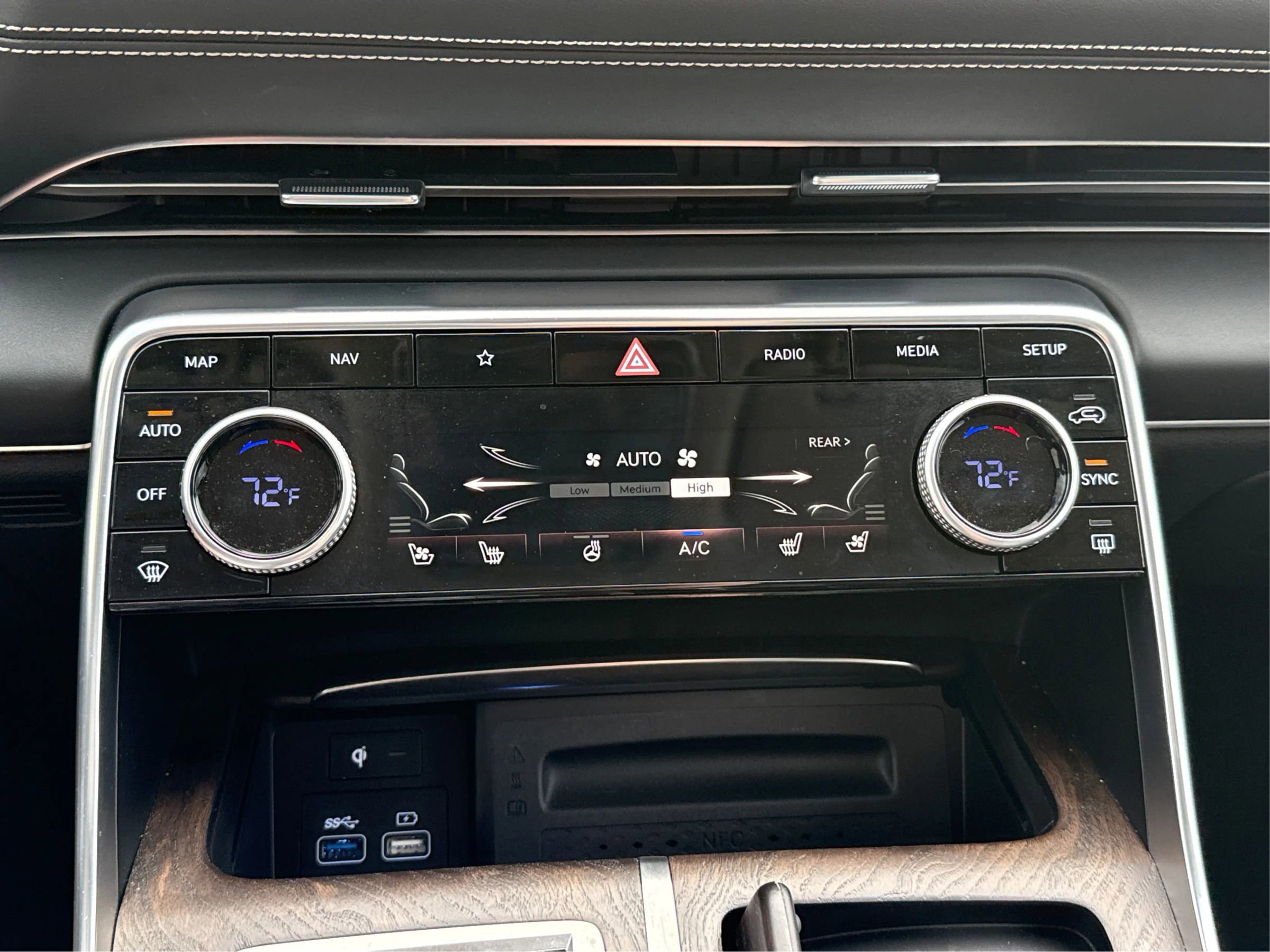 Used 2024 Genesis GV80 3.5T image 29