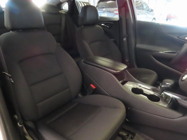 Used 2023 Chevrolet Malibu LT image 6