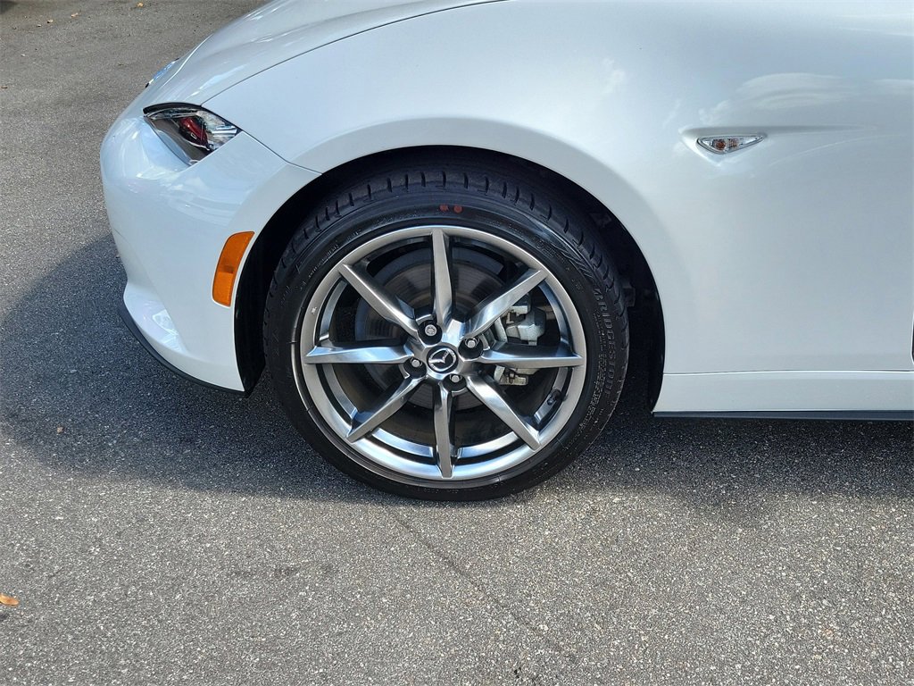 Used 2023 MAZDA MX-5 Miata Grand Touring w/ Weather Package image 12